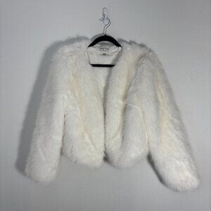 Ivory faux fur bridal jacket sz 3x (Fits like L/XL)